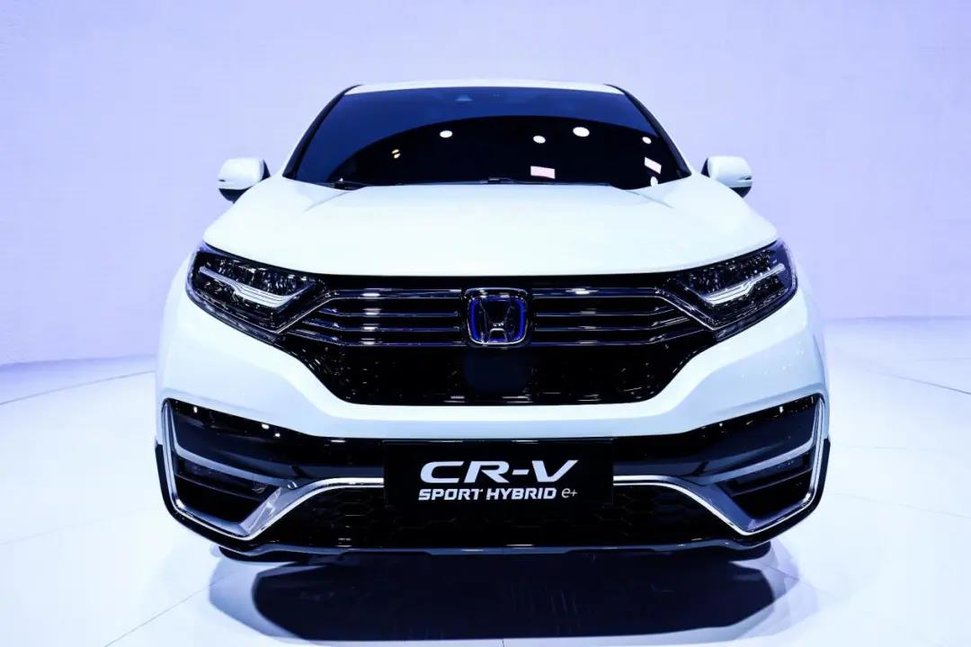 媒體視角 | CR-V代表了“傳統(tǒng)”，CR-V 銳·混動e+承載了未來
